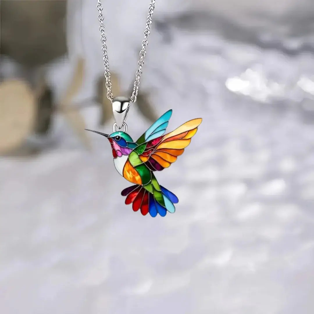 Elegan Kolibri-Halskette: Ein Symbol für Freiheit und Erneuerung