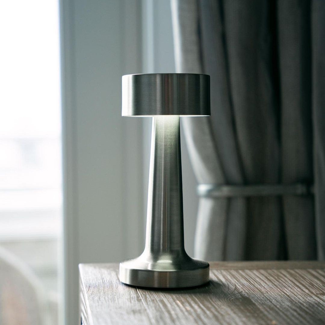 Elegante Tischlampe für Restaurants und Bars - Energiesparend