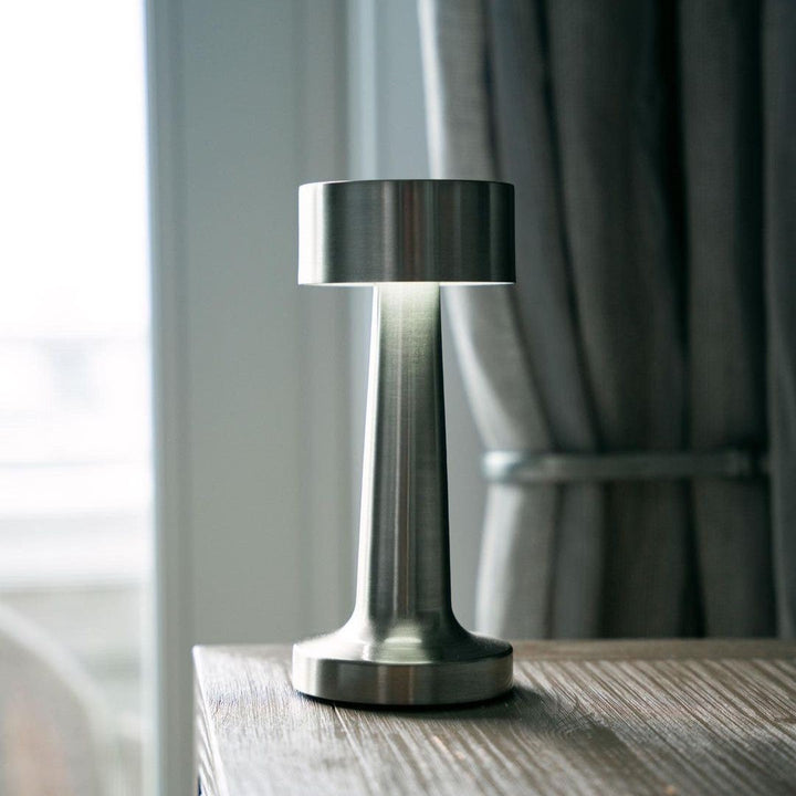 Elegante Tischlampe für Restaurants und Bars - Energiesparend