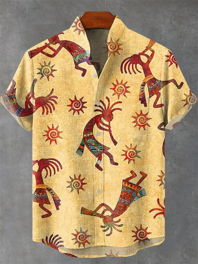 Dieses Herrenhemd im Bohemian-Stil mit Muster ist ideal für einen lässigen Sommerlook am Strand.