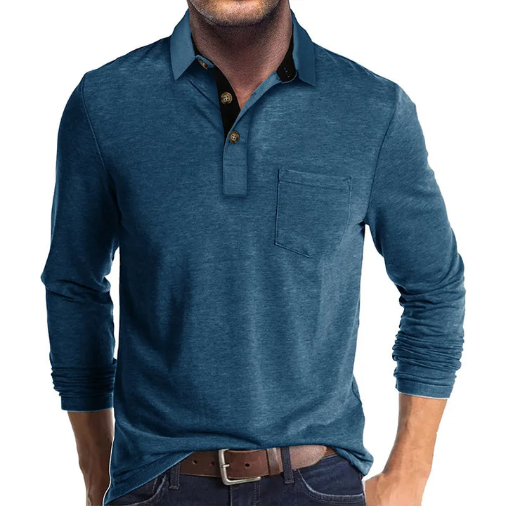 Modisches Herren Langarmshirt in Blau getragen