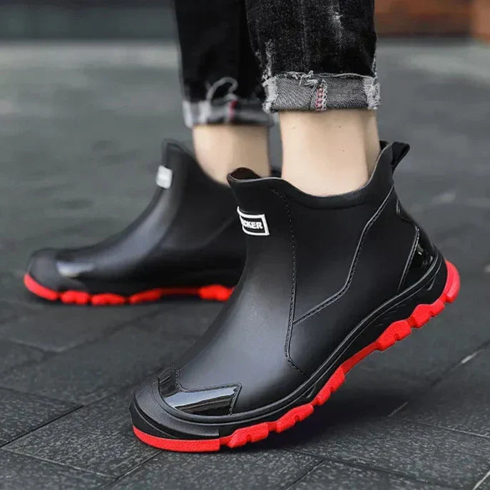 Langlebige Herren Outdoor Schnürstiefel. Robuste Schuhe für Herren mit optimalem Komfort & festem Halt.