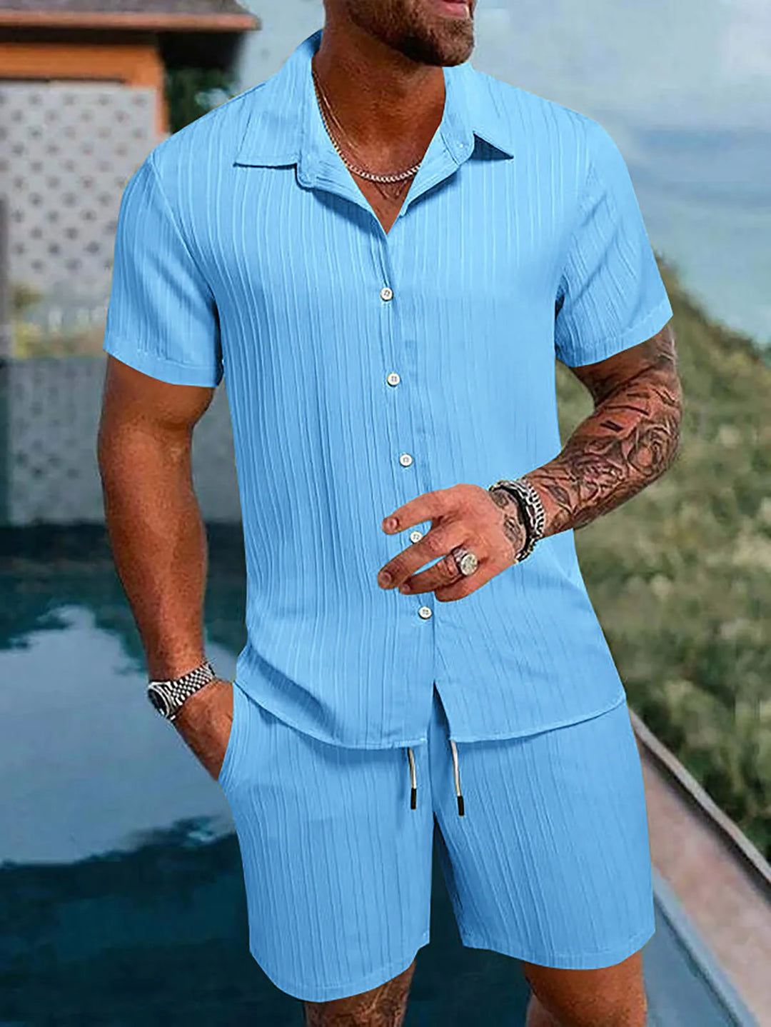 Bequemes Herren Sommer Hemd Set mit Shorts für unbeschwerte Tage – lässig und stilvoll.