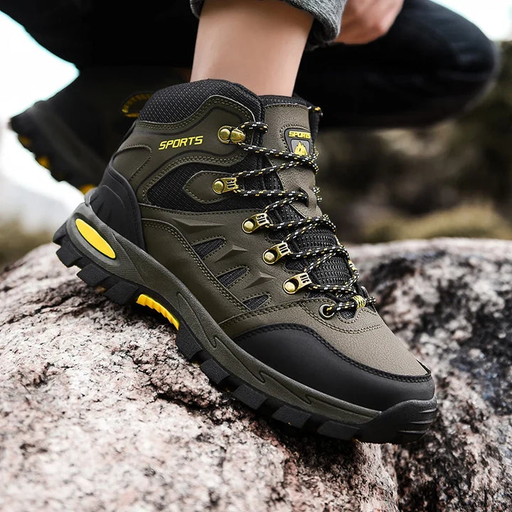 Armee Grüne Damen Wanderstiefel, knöchelhoch & rutschfest mit Profilsohle für sicheren Halt im Gelände.