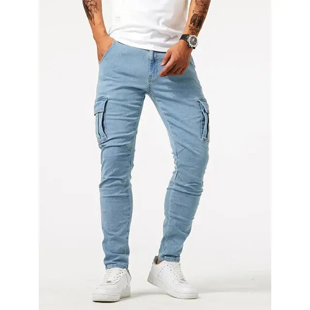 Modische Herren Slim Fit Jeans, vielseitig kombinierbar. Schmale Passform für Streetwear & moderne Looks.