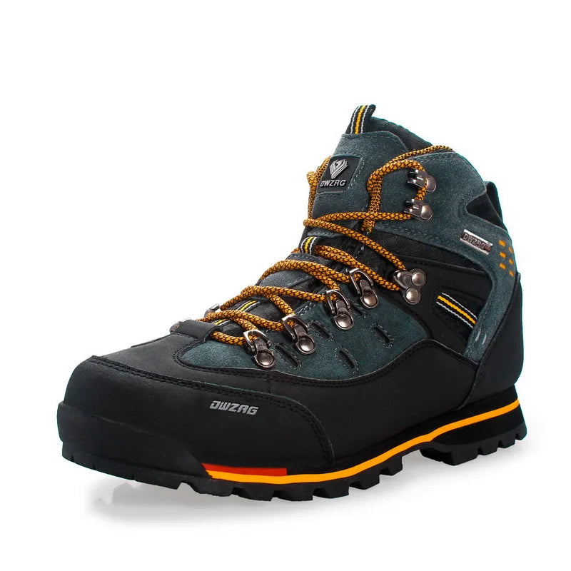 Dunkelbraune Herren Outdoor-Stiefel, knöchelhoch, robust & wetterfest, ideal für anspruchsvolle Wanderungen.