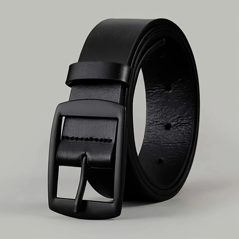 Brauner Ledergürtel für Herren, verstellbar, mit stilvoller Dornschließe. Perfektes Männer-Accessoire.