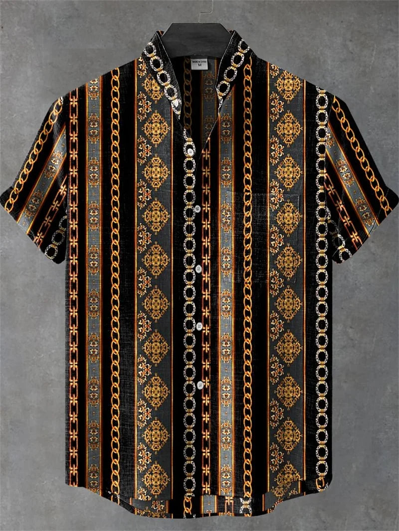 Bohemian Kurzarmhemd für Herren, luftig und stylish, ideal für sommerliche Strandmode. Mit Design.