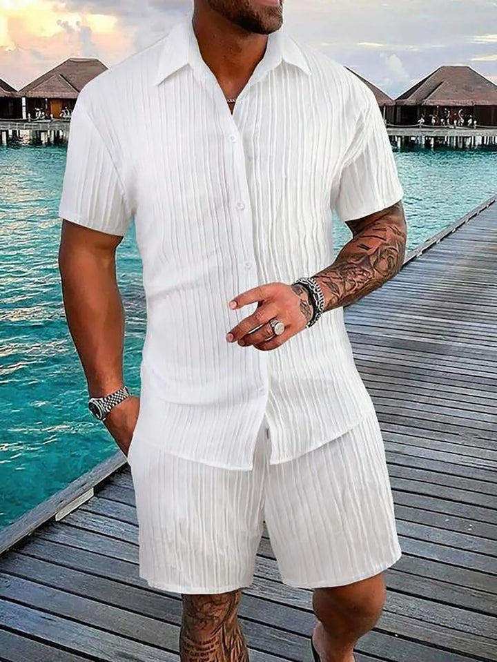 Herren Sommer Hemd Set: Kurzausführung Hemd und Shorts mit Strukturmuster für Freizeit.