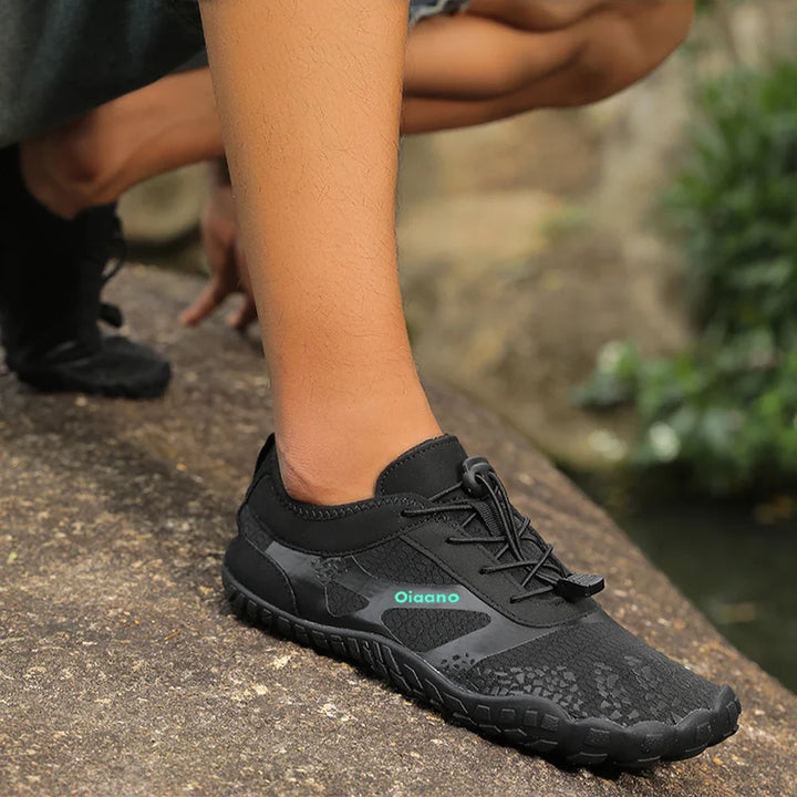Herren Wasserschuhe für Outdoor-Aktivitäten, rutschfest & schnell trocknend. Ideal für Strand, Pool & Sport.
