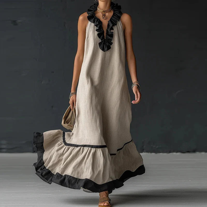 Ursina Rüschenkleid in Beige mit V-Ausschnitt und lockerem Schnitt