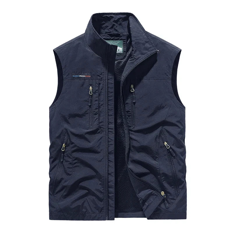 Stylische & leichte Herren Weste für Outdoor, Sommer & Freizeit. Praktische Taschen für Essentials.