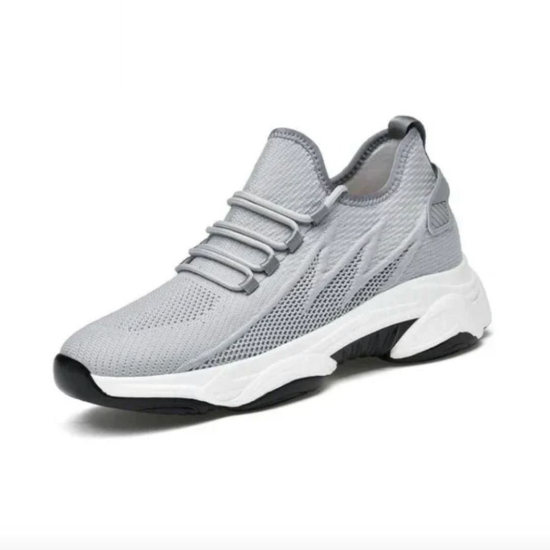 Stylischer Herren Sneaker mit diskreter Höhenerhöhung. Bietet Komfort und zusätzliche Größe für Freizeit & Sport.