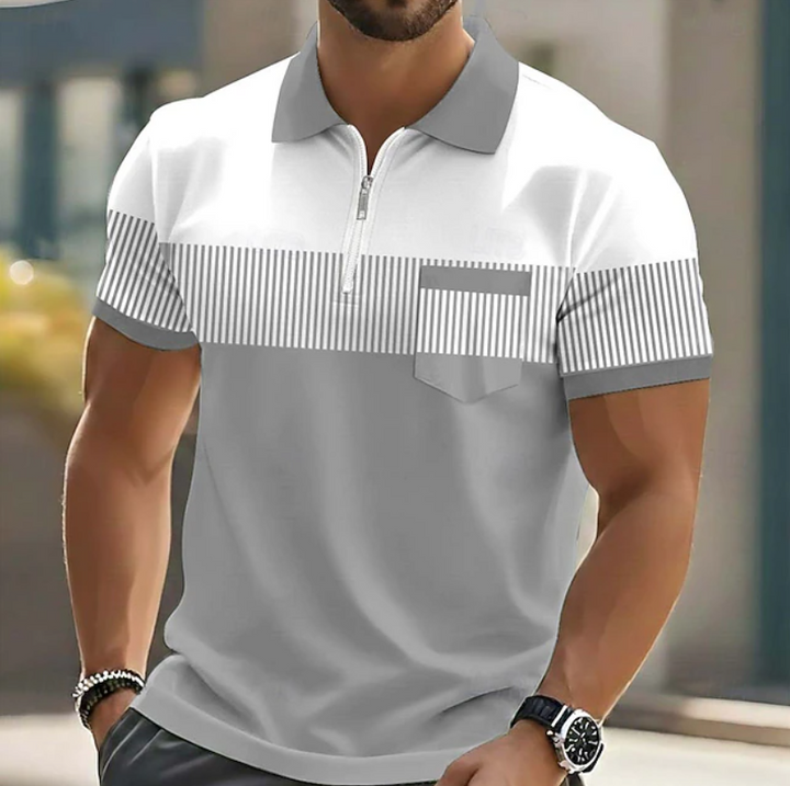 Nahaufnahme: Eleganter Zip-Verschluss & Kragen des modernen Herren Kurzarm-Polohemdes. Hochwertige Mode.