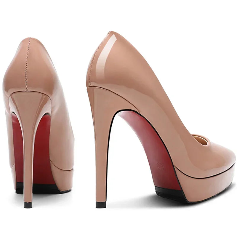 Rückansicht der beige High Heels Pumps mit schmalem Stiletto-Absatz