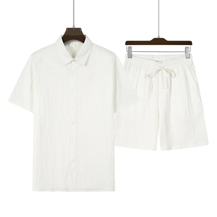 Urlabsmodus aktiv: Herren Sommerkleidung mit Hemd und Shorts