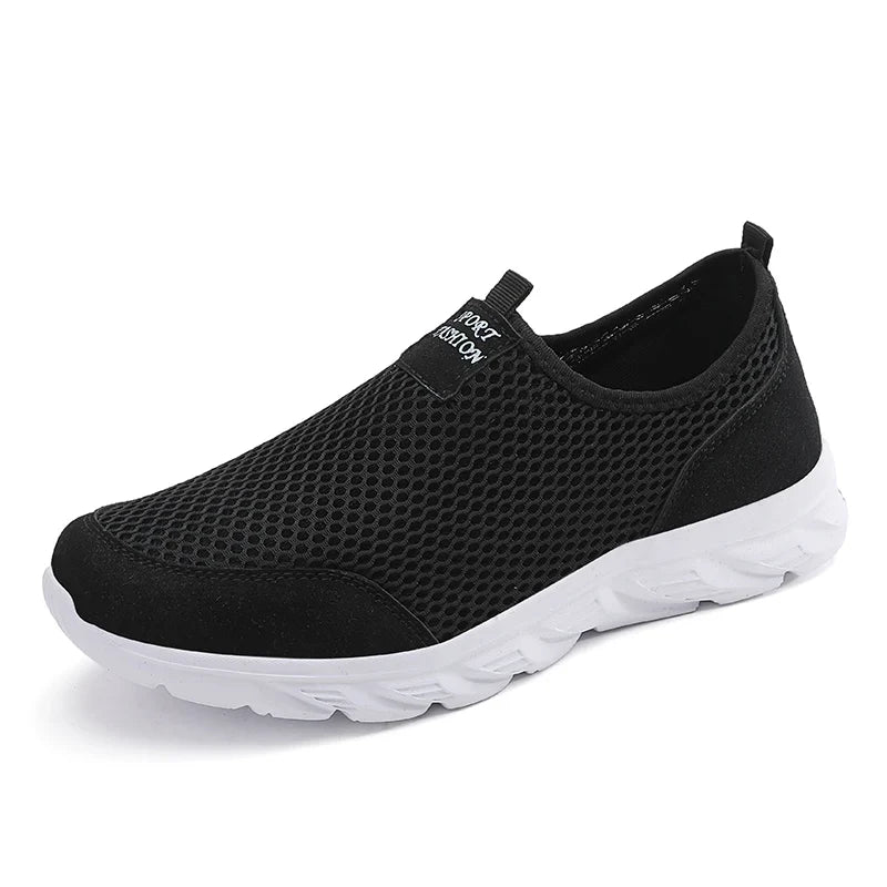 Bequeme Herren Schlupfschuhe, atmungsaktiv & ultraleicht. Ideal als stilvolle Alltagsschuhe oder Reisesneaker.