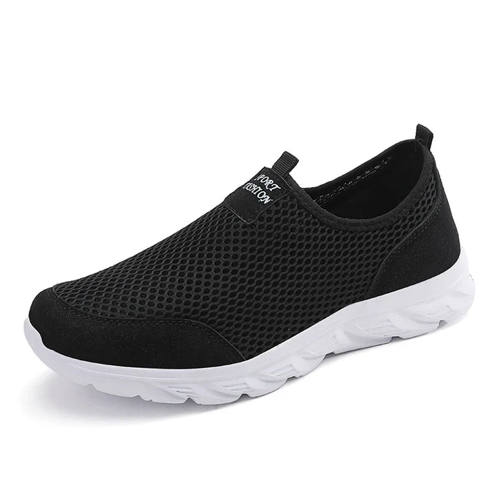 Bequeme Herren Schlupfschuhe, atmungsaktiv & ultraleicht. Ideal als stilvolle Alltagsschuhe oder Reisesneaker.