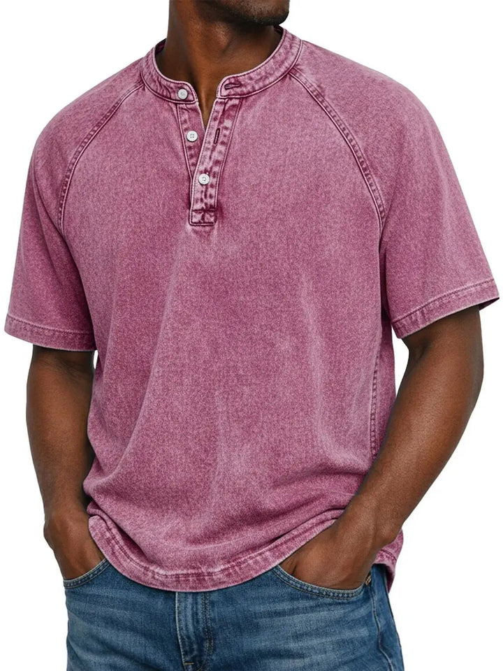 Herren Vintage Hemd mit Knopfleiste, zeitloser Stil für den modernen Mann, elegantes und vielseitiges Oberteil.