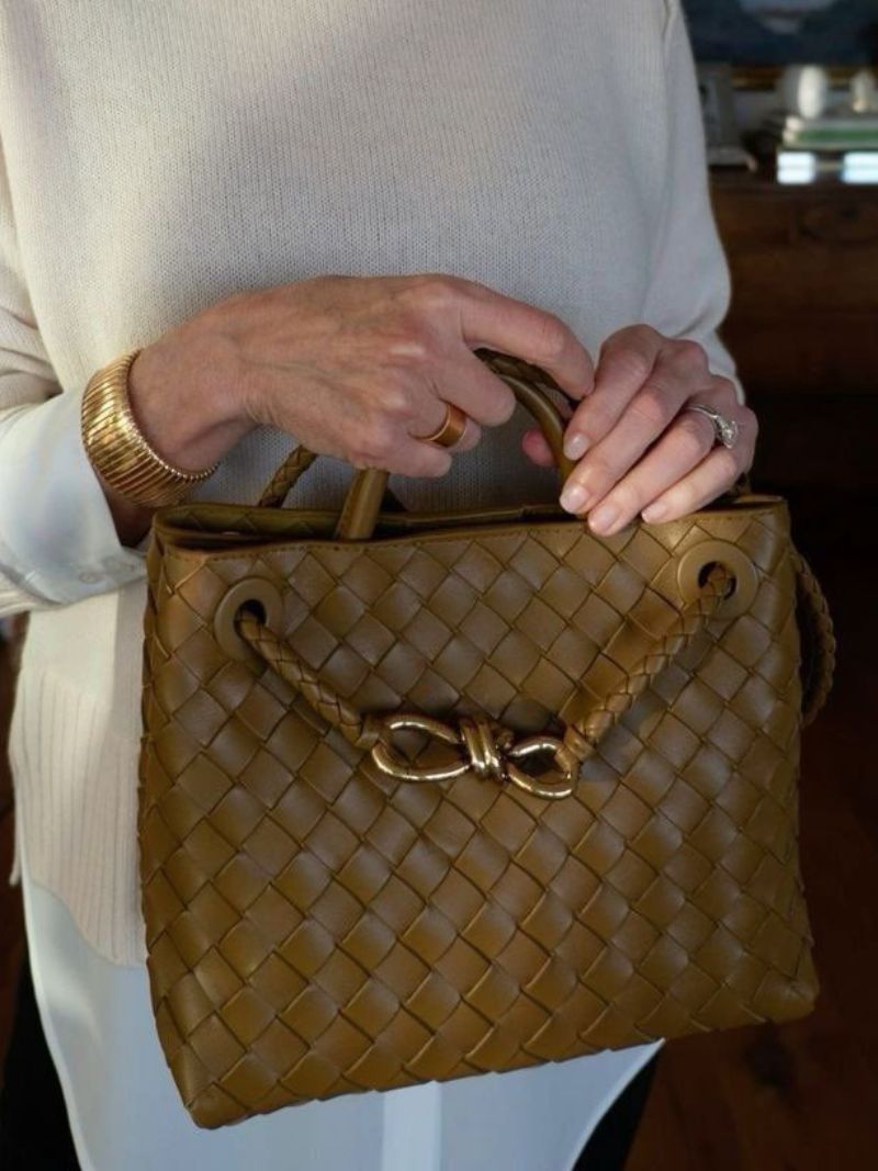 Damen Handtasche Ruby in stilvollem Khaki mit geräumigem Hauptfach
