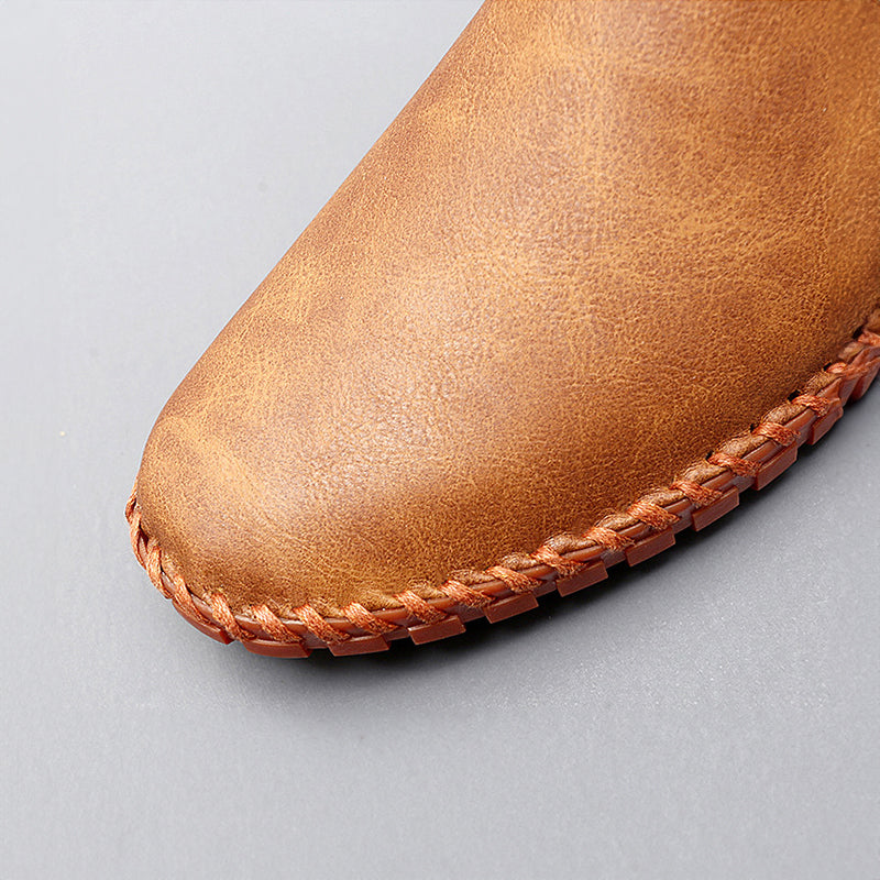 Elegante Herrenschuhe: Braune Slipper, klassische Slip-Ons für Business und besondere Anlässe, bequem.