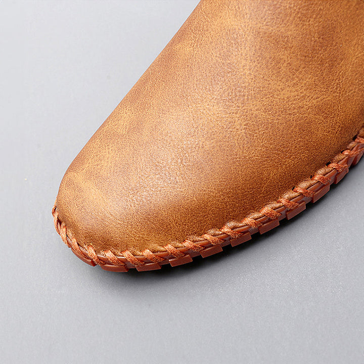 Elegante Herrenschuhe: Braune Slipper, klassische Slip-Ons für Business und besondere Anlässe, bequem.