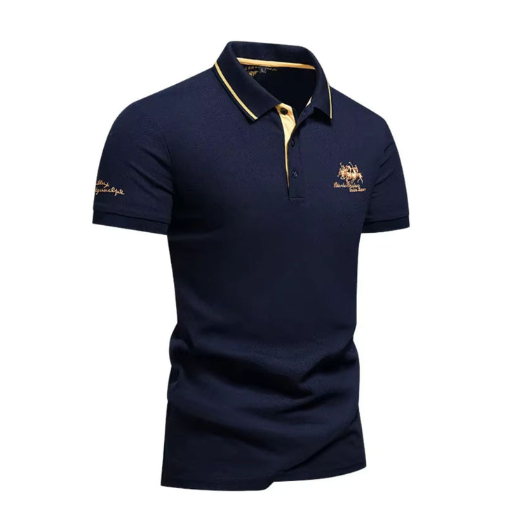 Stilvolles Herren Polohemd. Eleganz & Komfort für den modernen Mann. Vielseitiges Oberteil für jede Saison.
