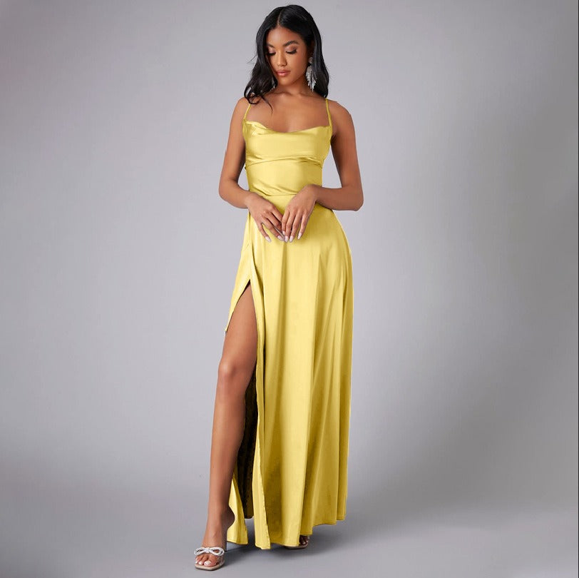 Zeitloses Damen Maxikleid, elegant geschnitten mit Beinschlitz, ein Highlight für jede Garderobe.