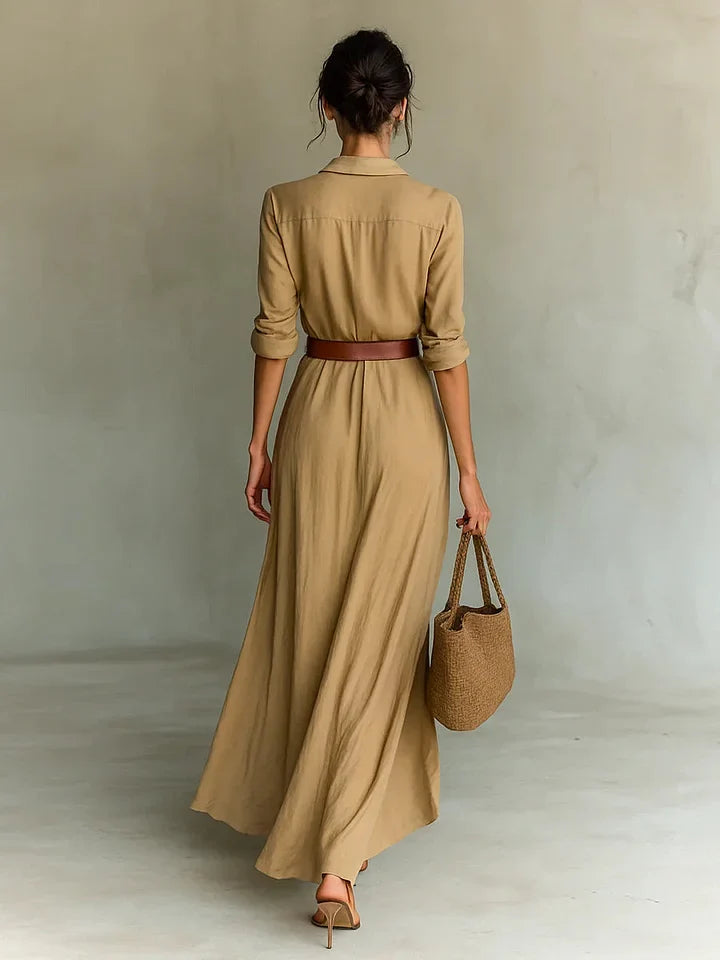 Rückansicht des eleganten Damen Maxi Hemdkleids in Khaki mit Langarm