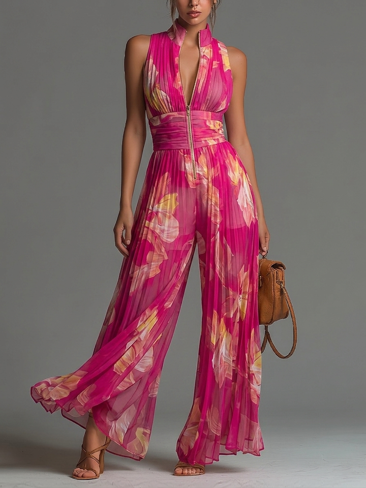 Fuchsia Damen Plissee-Overall, ärmellos mit V-Ausschnitt. Eleganter Sommer Jumpsuit mit weitem Bein für Partys.