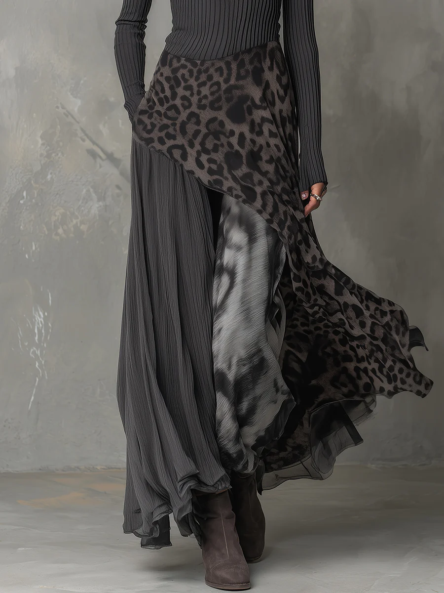 Modisches Leoparden Maxikleid für Damen, ein langes Freizeitkleid, das lässige Eleganz für jede Gelegenheit bietet.