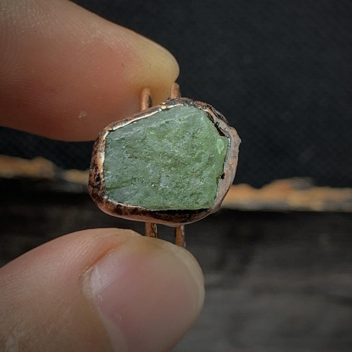 Rohstein-Geburtsring: Unikat-Schmuck