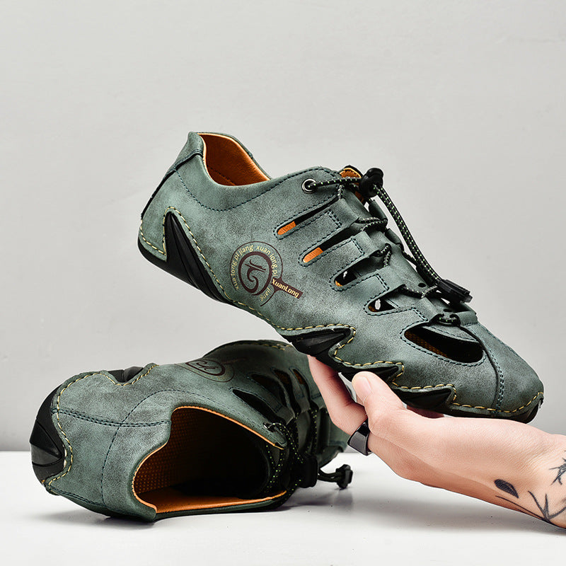 Komfortable Herren Freizeitsandalen mit verstellbaren Riemen und ergonomischem Fußbett für optimalen Halt.