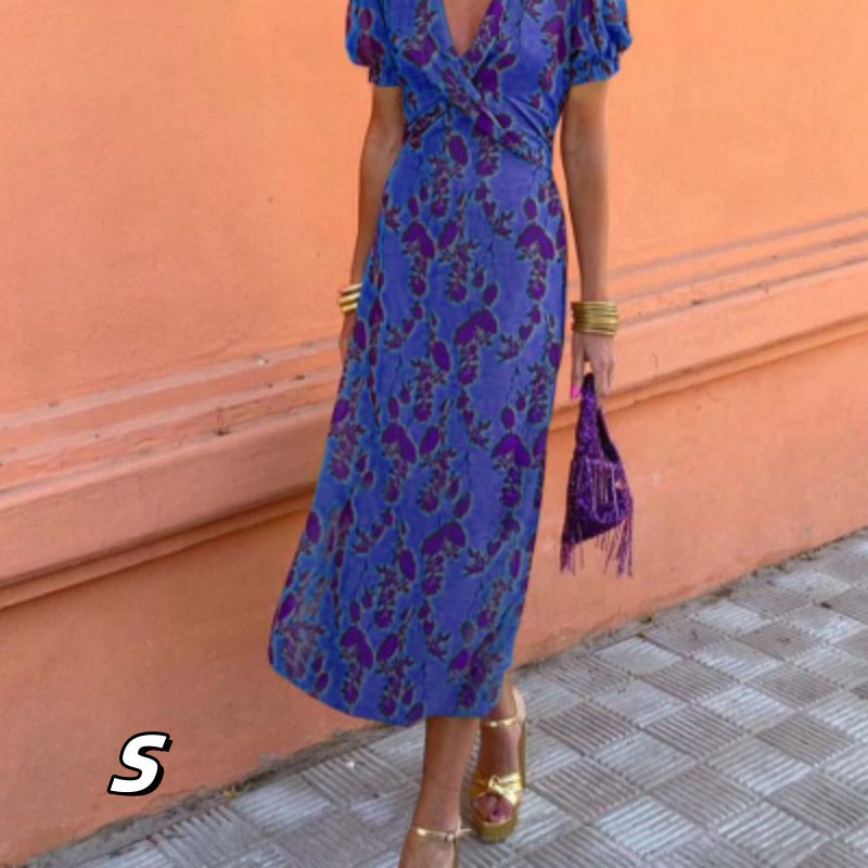 Elegantes Abendkleid lang mit floralem Print im Detail
