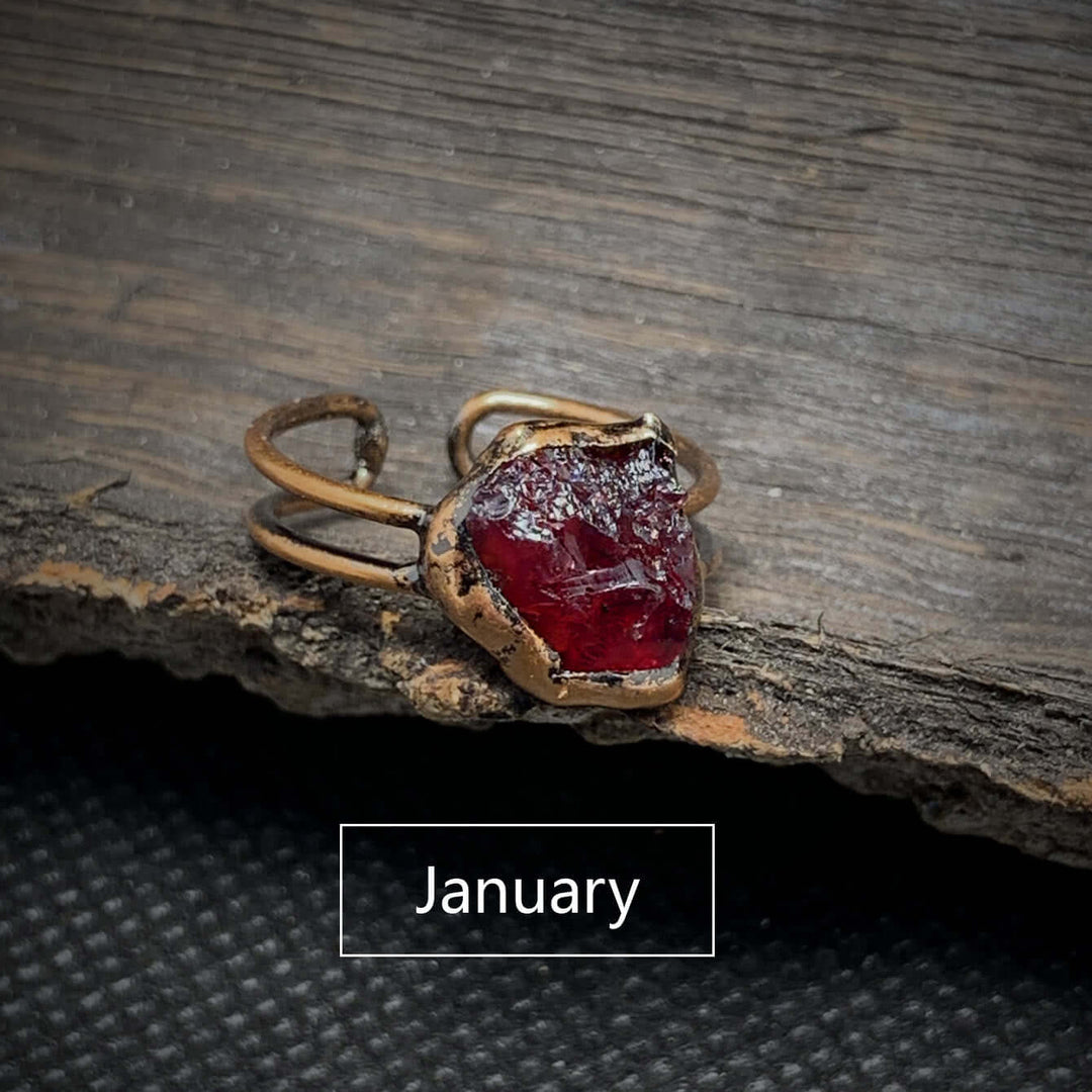 Rohstein-Geburtsring: Unikat-Schmuck