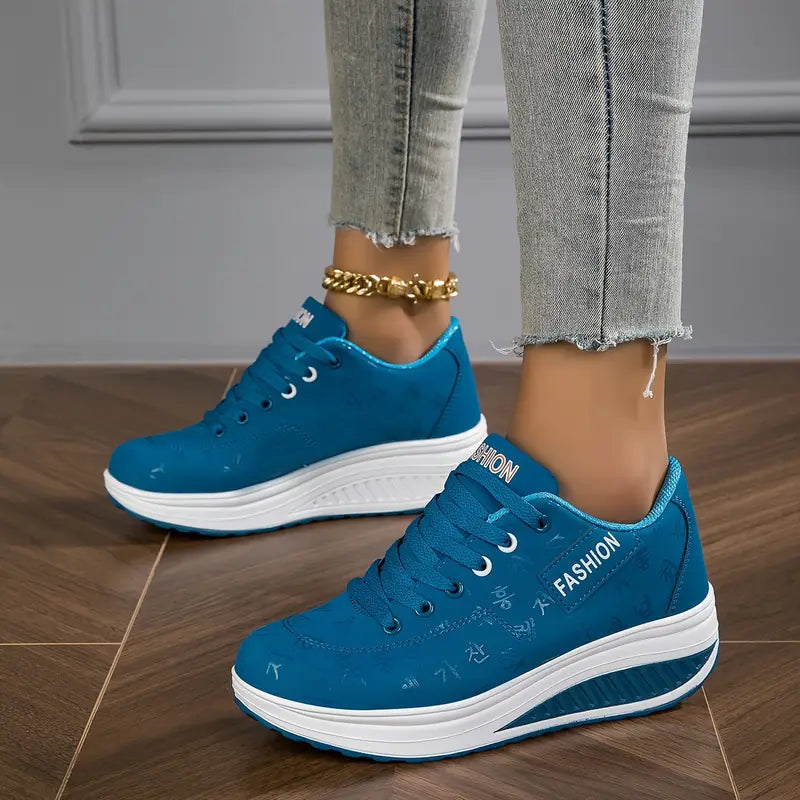Atmungsaktive Damen Sneaker mit leichter Konstruktion und orthopädischer Fußgewölbestütze.