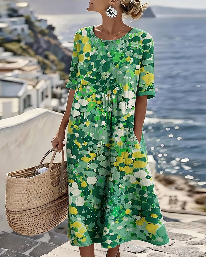 Modisches Sommerkleid in Midi-Länge mit floralem Design und Bindegürtel