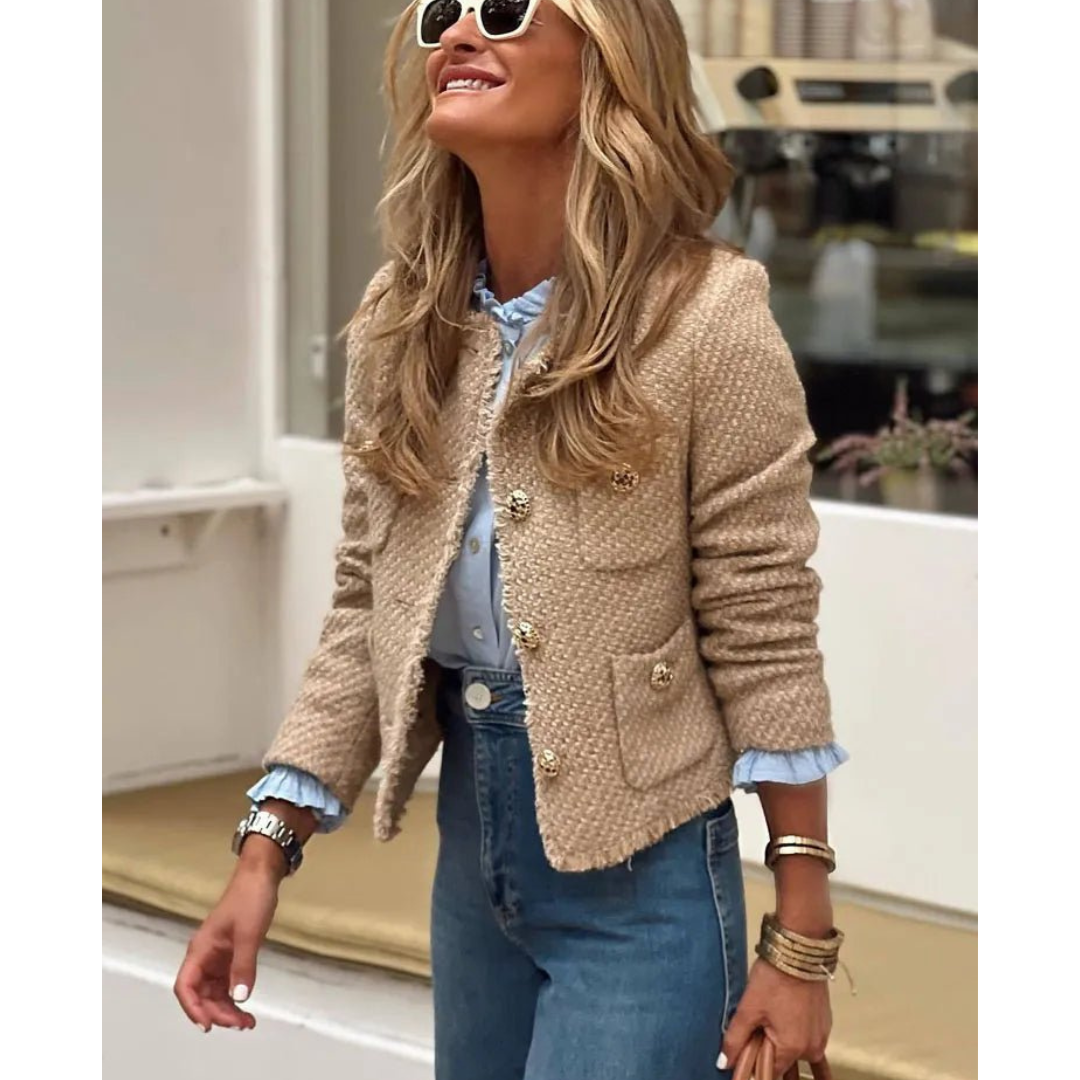 Beige Damen Kurzjacke mit warmem Futter und elegantem Knopfverschluss, ideal für Winter & Übergang.