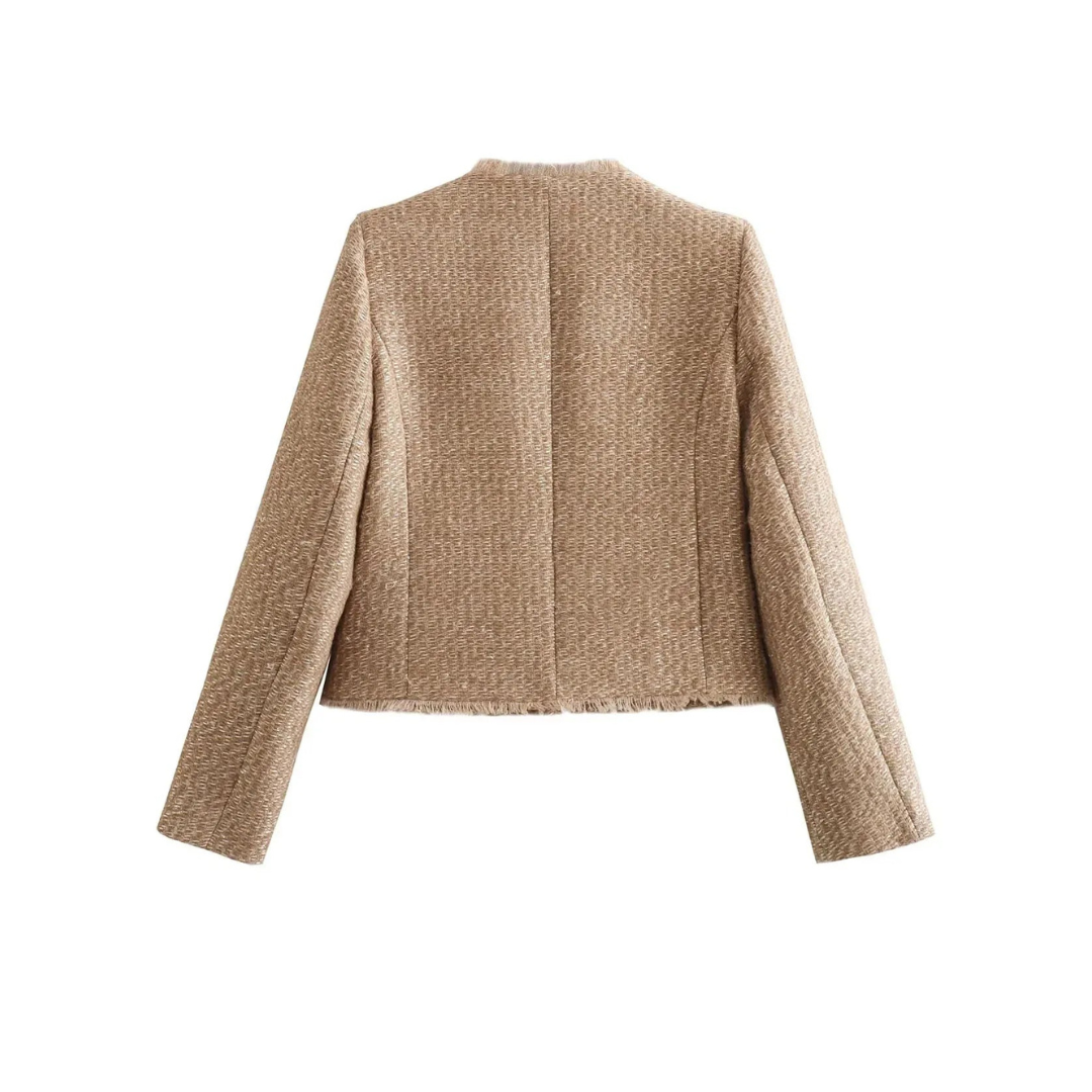 Modische kurze Winterjacke für Damen, beige, mit Knöpfen, bietet Wärme und Komfort für kalte Tage.
