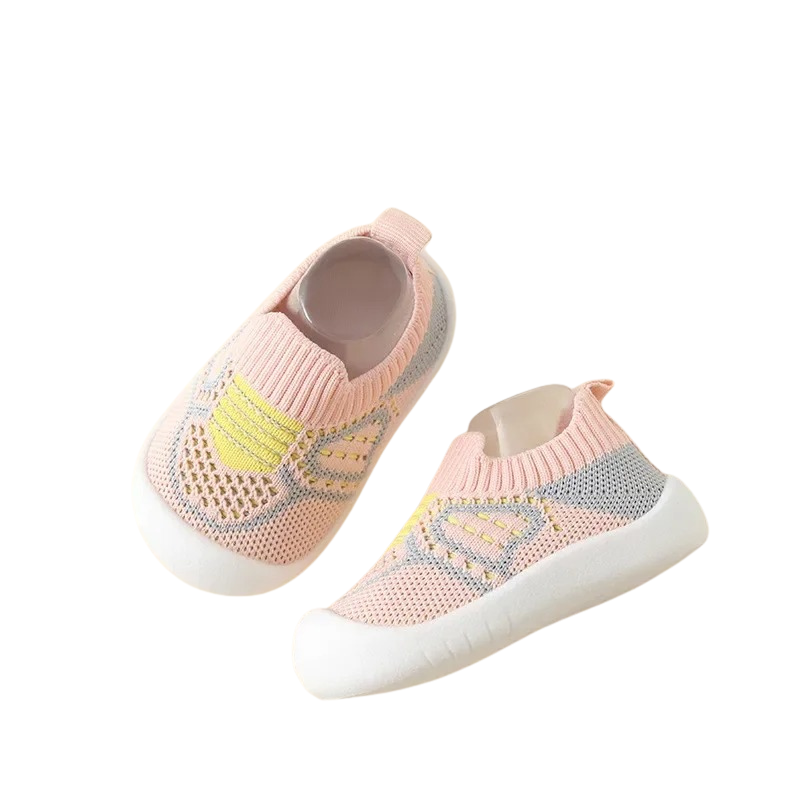 Bequeme, atmungsaktive Babyschuhe in verschiedenen Farben, mit rutschfester flexibler Sohle für kleine Entdecker.