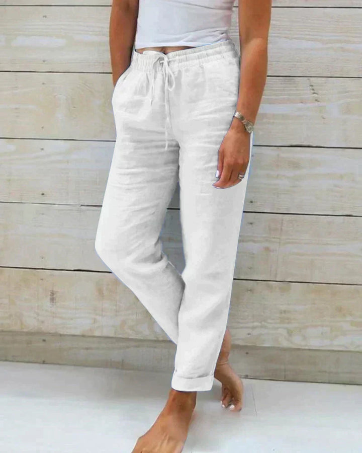 Damen Stretchhose mit elastischem Bund, vielseitig für Herbst und Urlaub, hoher Tragekomfort.