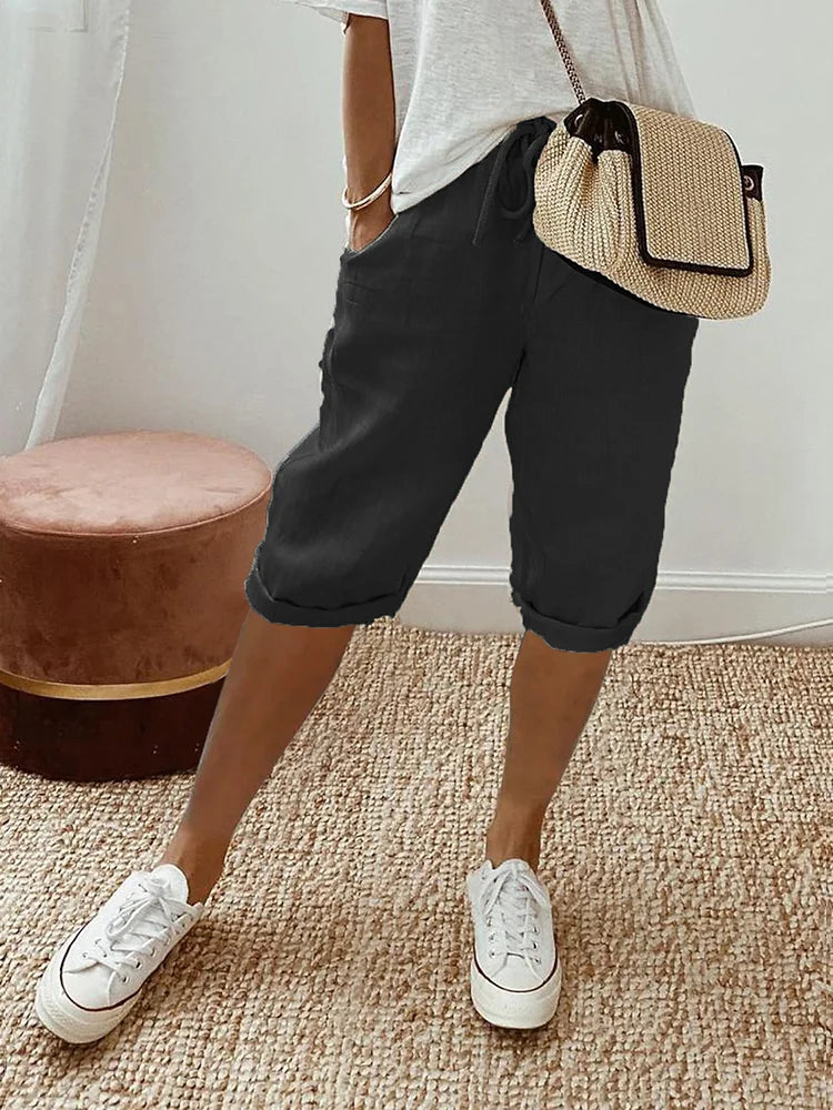 Bequeme Damen Sommer Shorts mit Elastikbund, ideal für Freizeit & Urlaub. Komfortabel, atmungsaktiv, vielseitig.