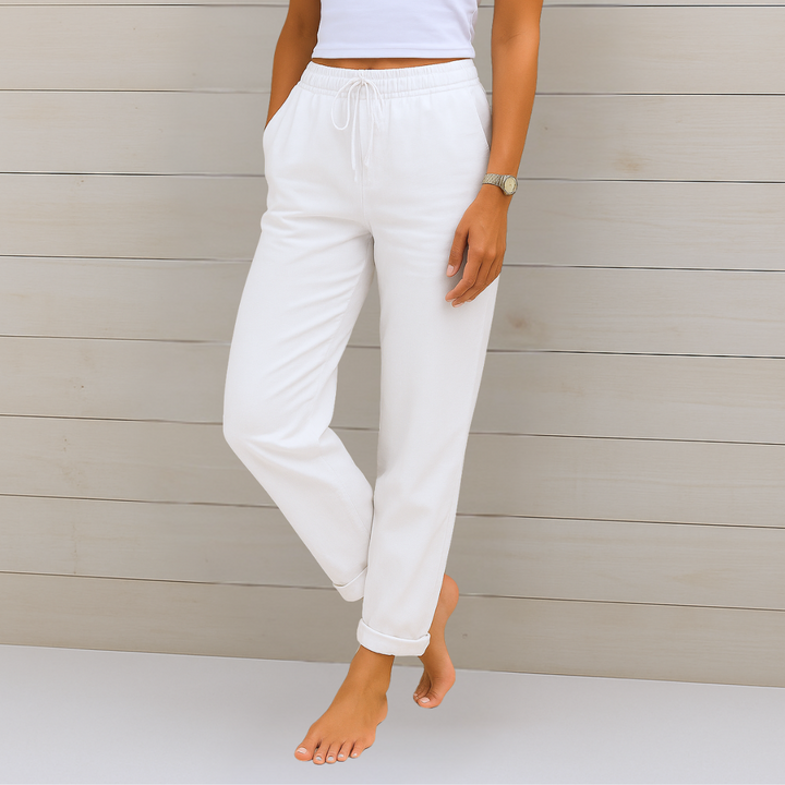 Komfortable Stretchhose für Damen im Relaxed Fit. Ideal als Bürohose oder stilvolle Freizeithose.