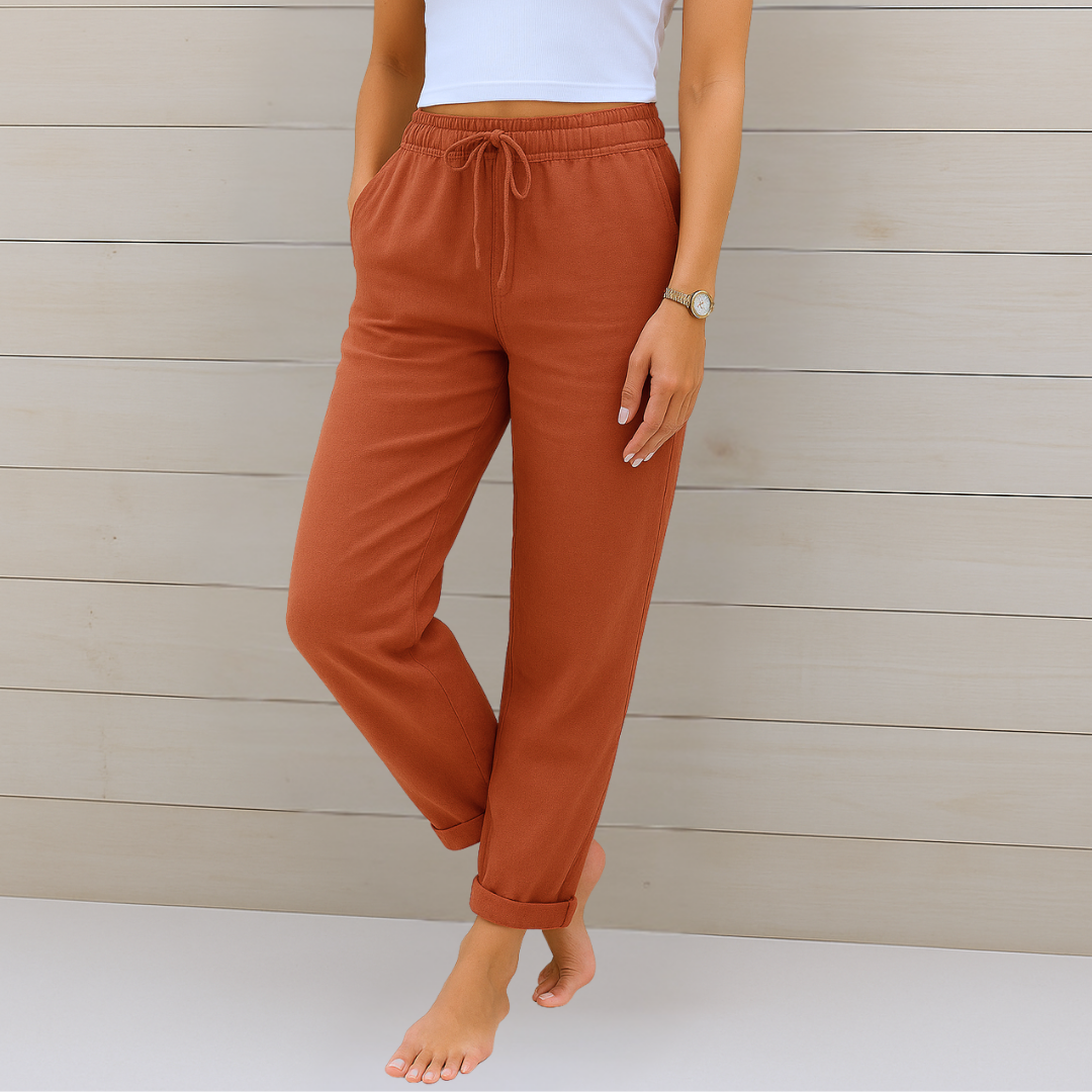 Vielseitige Damenhose im Relaxed Fit, bietet ultimative Eleganz und Komfort für jede Gelegenheit.