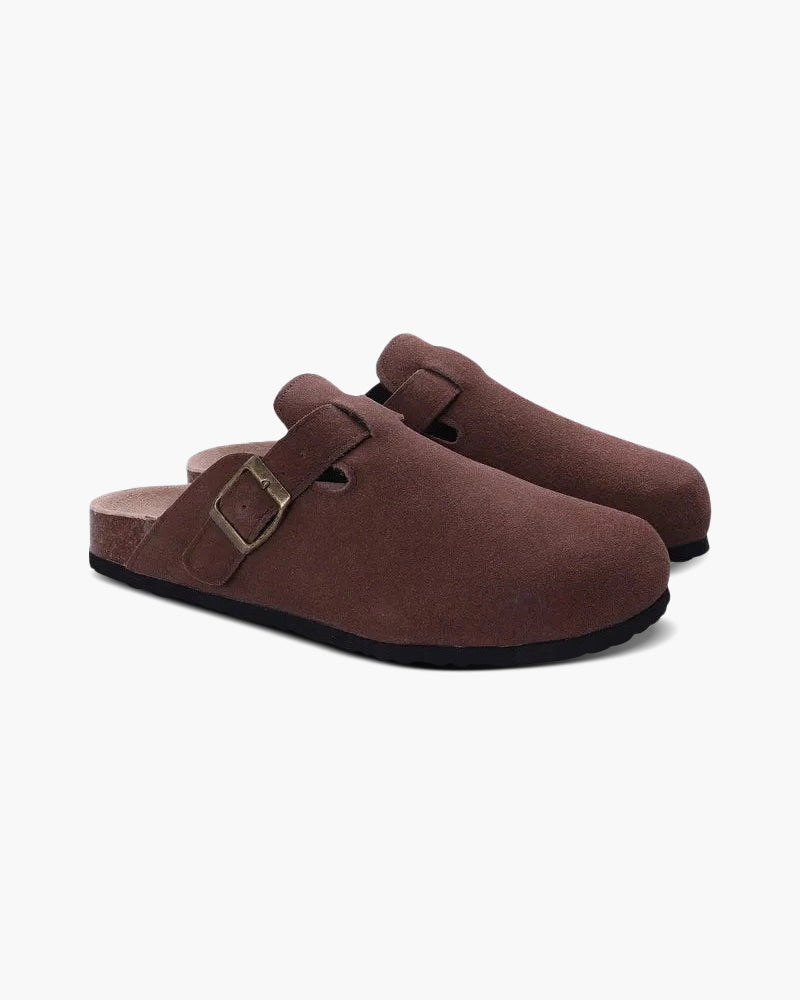 Einfach anzuziehende Herren Slip-On-Clogs. Bieten Komfort und stylische Optik als bequeme Herrenschuhe.