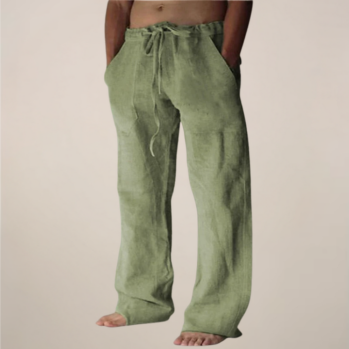 Lässige, weite Herren Sommerhose in neutraler Farbe, vielseitig kombinierbar für entspannte Tage.