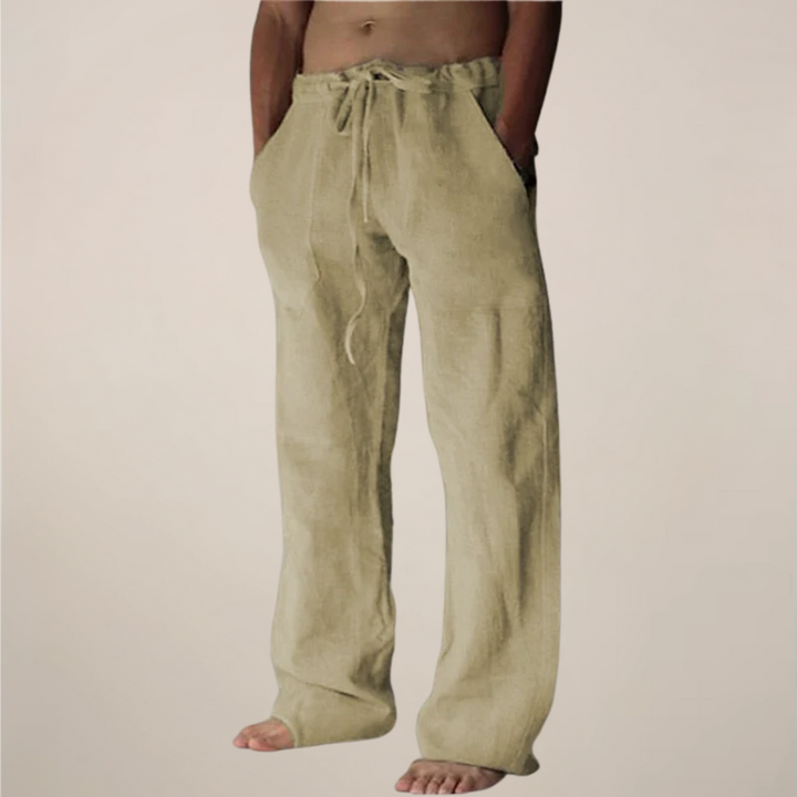 Leichte, atmungsaktive weite Herren Sommerhose aus Baumwollmix für hohen Tragekomfort im Sommer.
