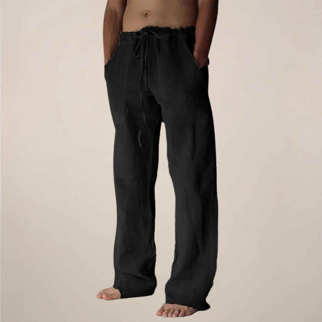 Locker geschnittene weite Herren Freizeithose für maximale Bewegungsfreiheit und sommerliche Entspannung.