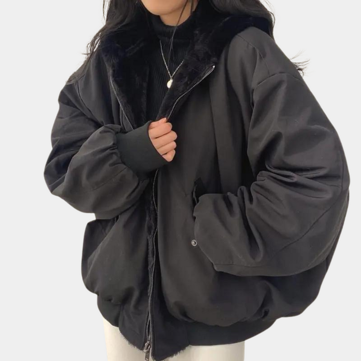 Lässige Damen Winterjacke, sehr warm und super bequem. Perfekt für entspannte Winterlooks mit lockerer Passform.