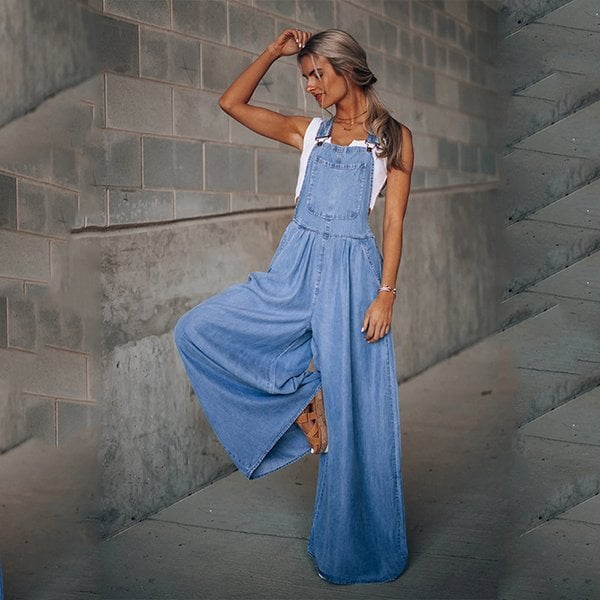 Stylischer, weiter Damen Overall Nataly. Lässiger Frühling Jumpsuit mit verstellbarem Gürtel. Bequem.